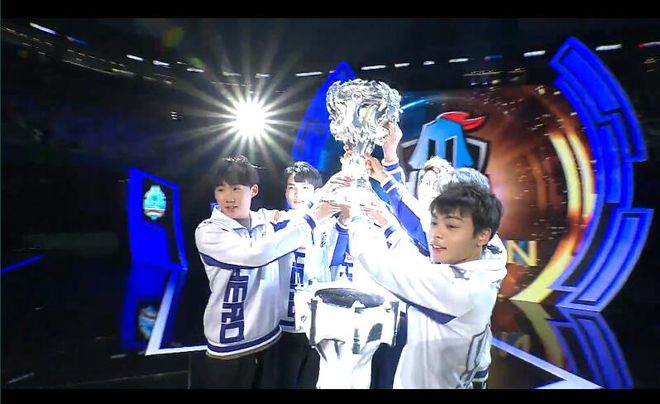 两队你来我 两队你来我