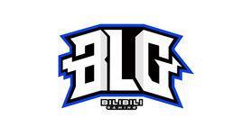 这位锋线首 这位锋线首