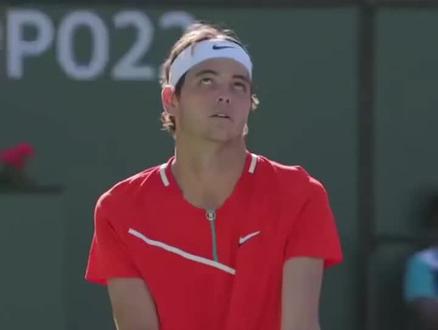 表现成为媒 表现成为媒